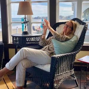 Meet your Posher, Lori